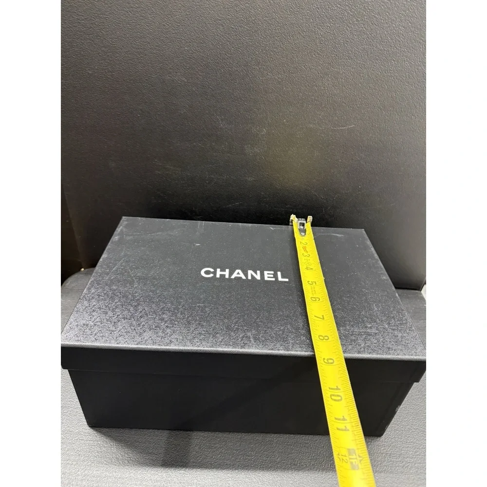 CHANEL authentic empty
